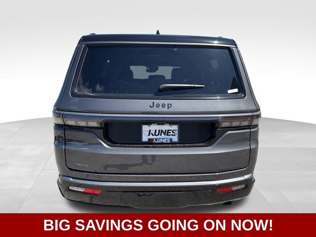 New 2026 Jeep Grand Wagoneer Summit Obsidian Sport Utility