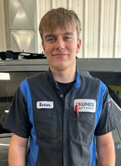 Staff member Xavior Schroeder from a00e50736bc0