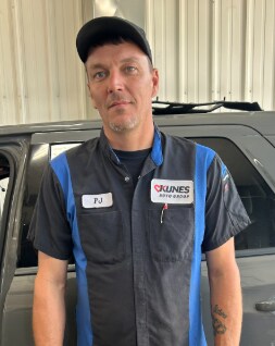 Staff member Peter Schroeder from a00e50736bc0