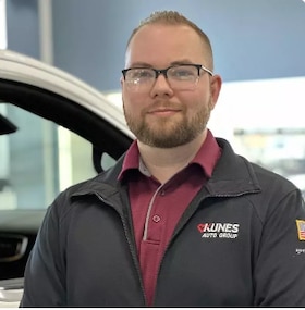 Staff member Kurt Bartell from 020c3fea4499