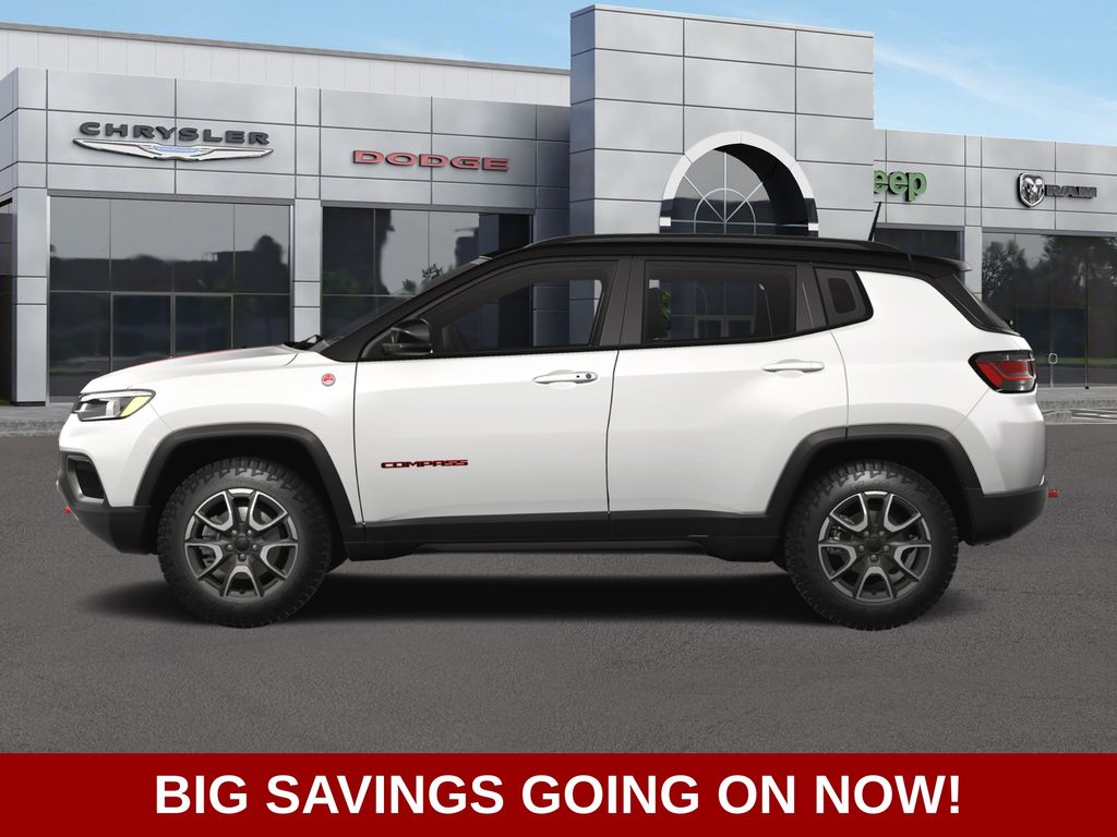 2025 Jeep Compass Trailhawk photo 2