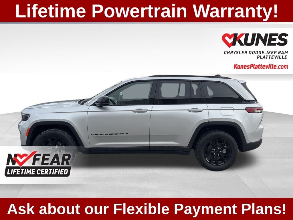 Used 2024 Jeep Grand Cherokee Altitude SUV