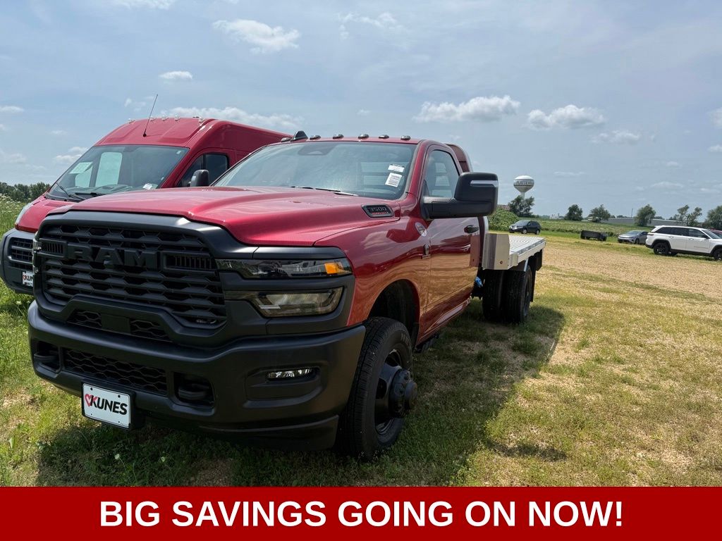 2025 RAM 3500 Chassis Tradesman - Photo 31