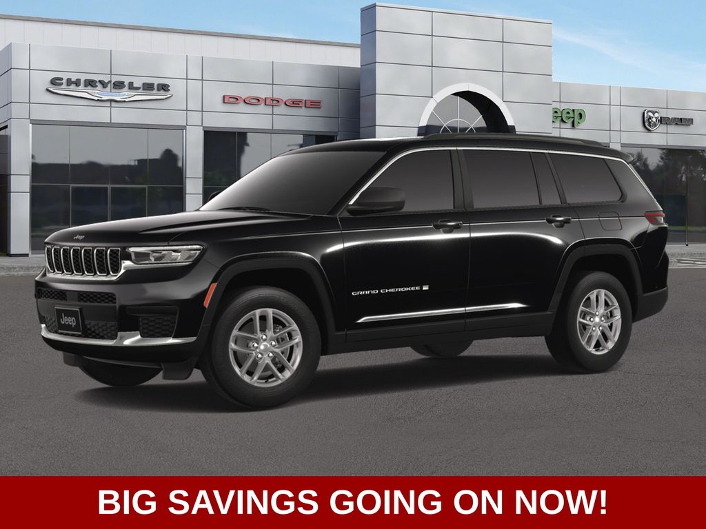 2025 Jeep Grand Cherokee Laredo photo 2