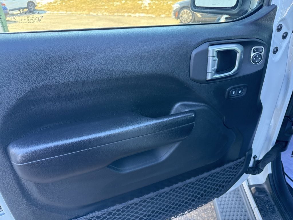 2020 Jeep Wrangler Unlimited Freedom - Photo 19