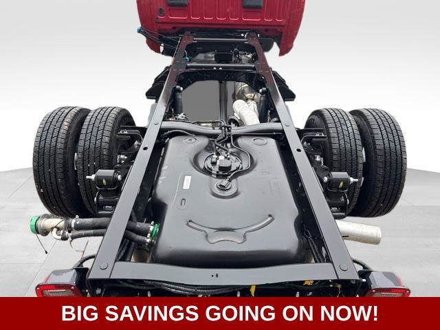2025 RAM 3500 Chassis Tradesman - Photo 9