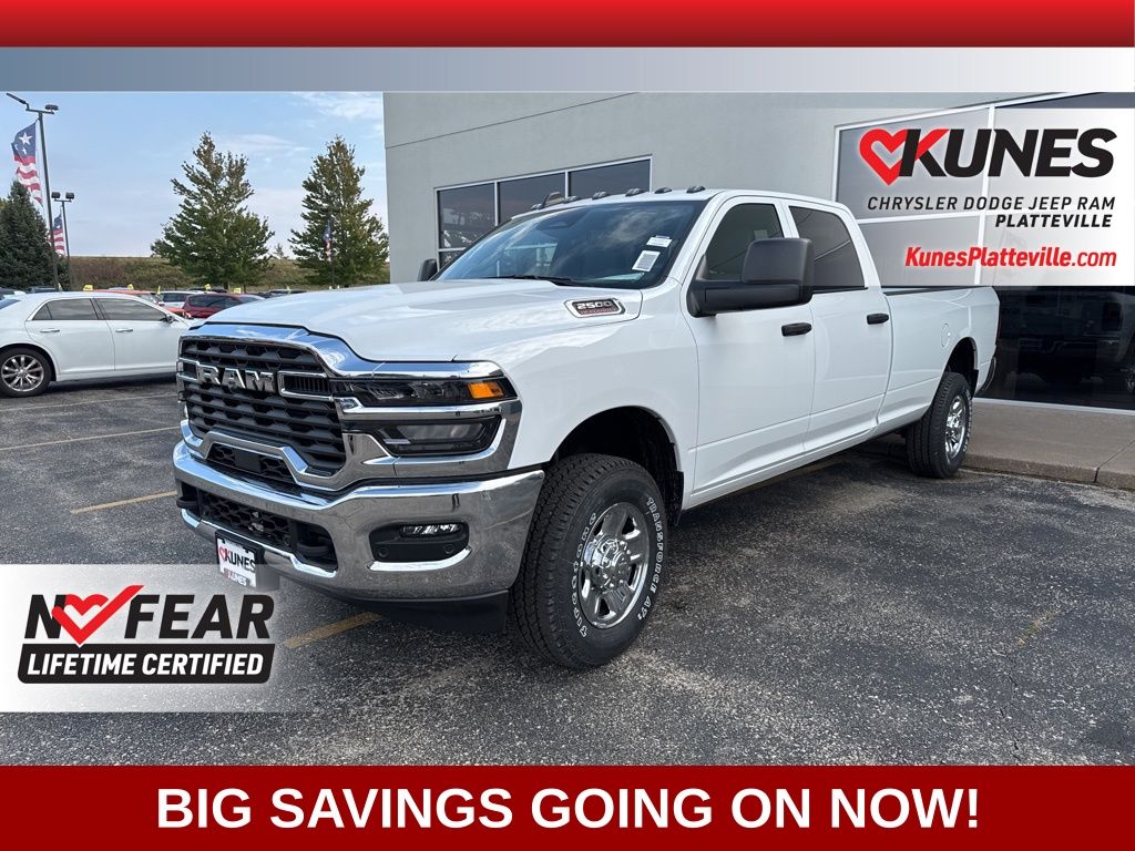 2026 Ram 2500 Tradesman photo 4