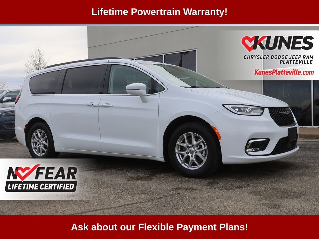 Used 2022 Chrysler Pacifica Touring L Minivan/Van