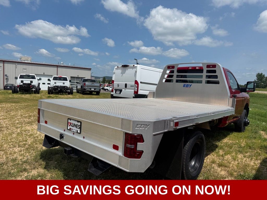 2025 RAM 3500 Chassis Tradesman - Photo 34