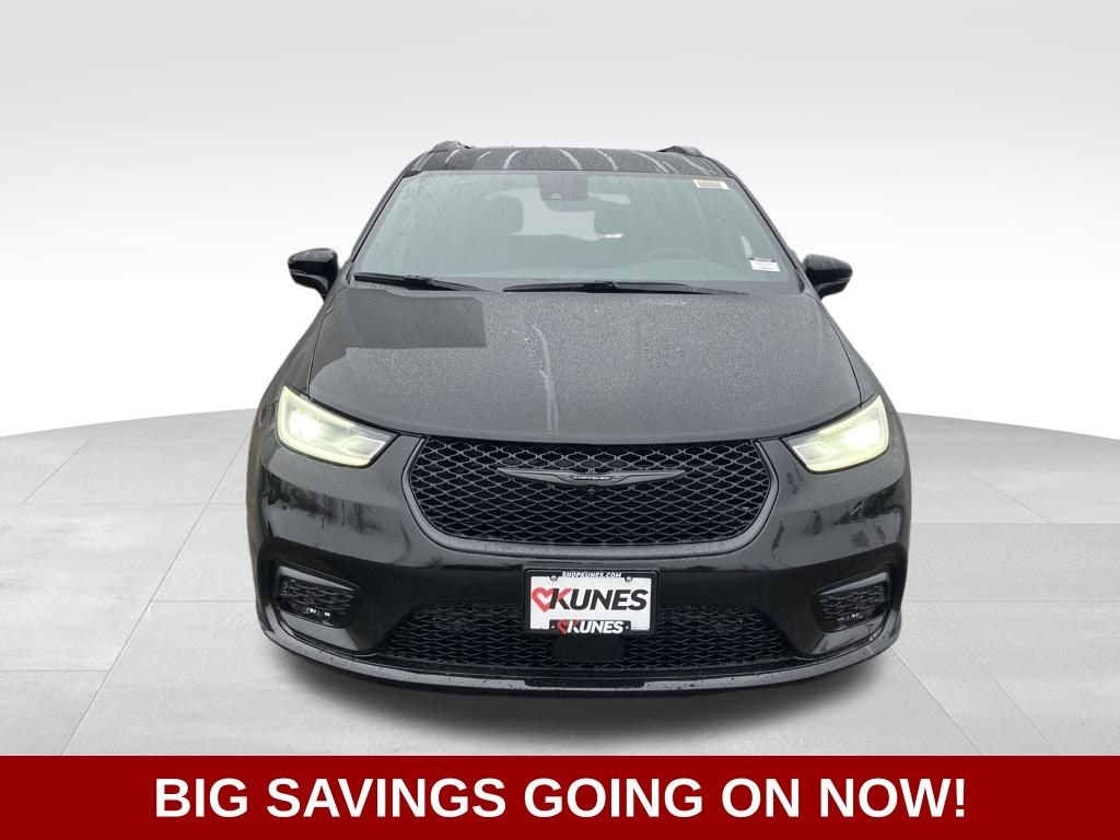 New 2026 Chrysler Pacifica Select Passenger Van