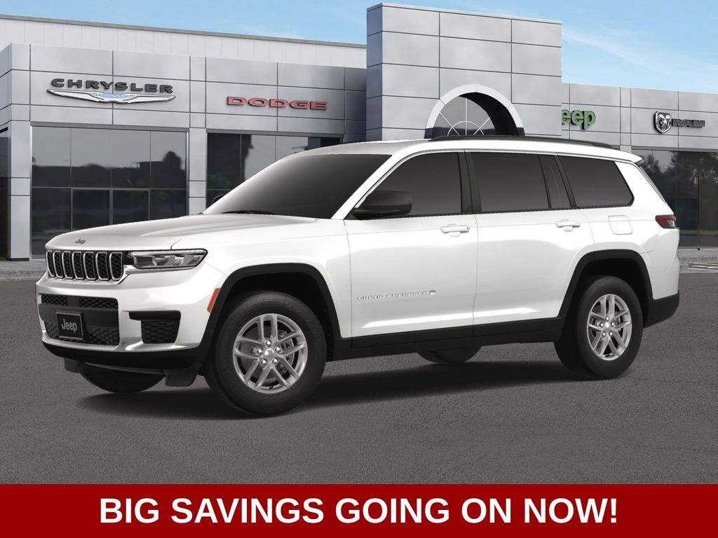 2025 Jeep Grand Cherokee Laredo photo 2