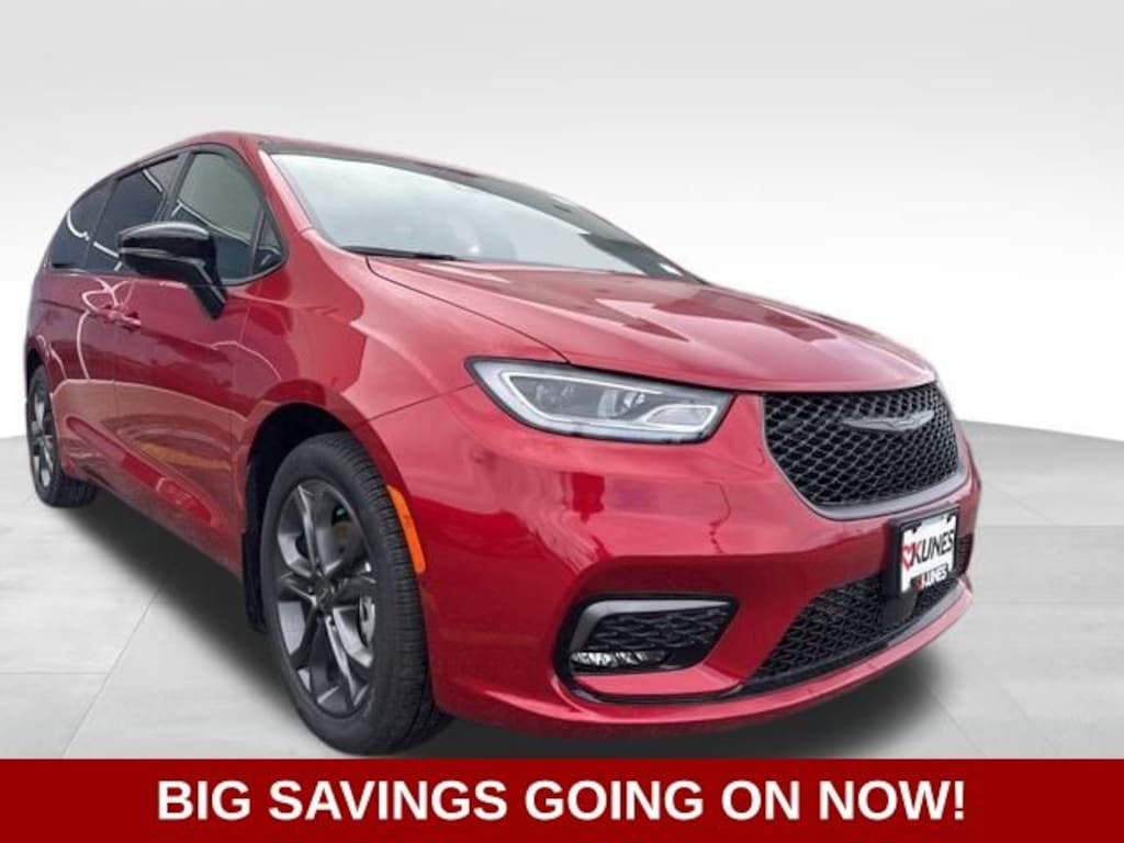 New 2026 Chrysler Pacifica Select Passenger Van