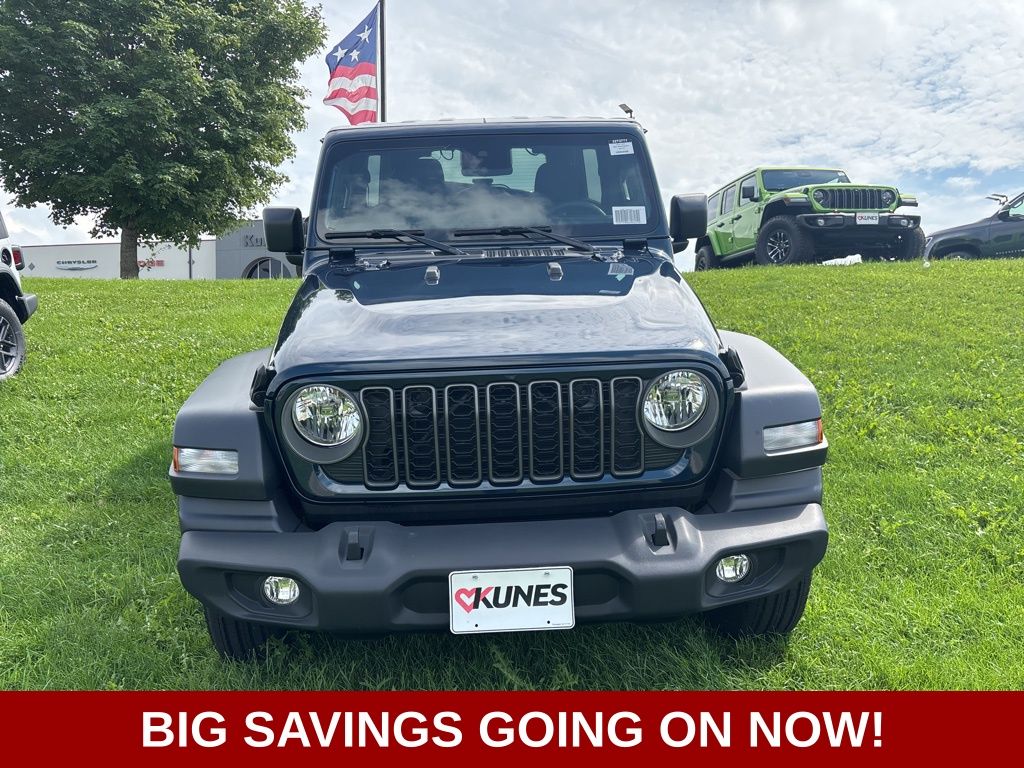 2025 Jeep Wrangler Sport S photo 3