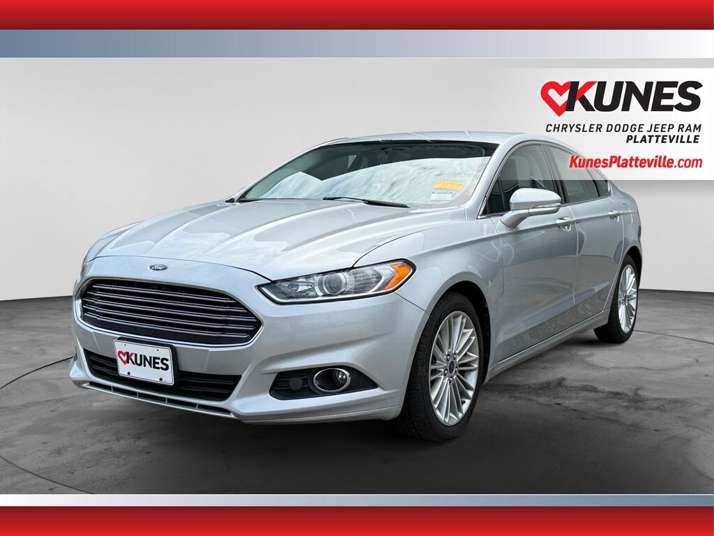 Used 2015 Ford Fusion SE Sedan
