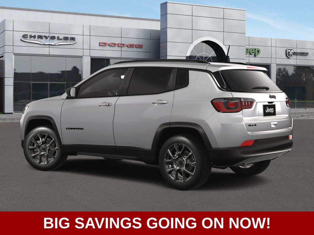 2025 Jeep Compass Latitude photo 3