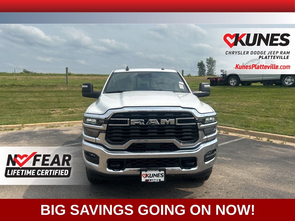 2025 Ram 2500 Big Horn photo 3