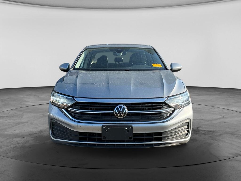 Used 2024 Volkswagen Jetta 1.5T SE Sedan