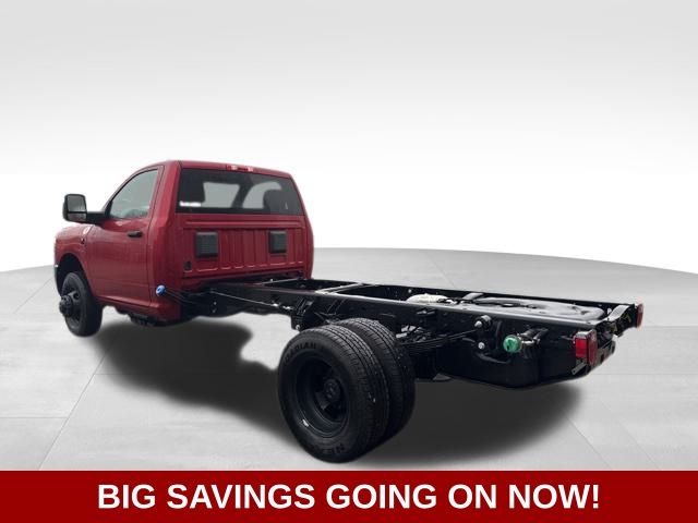 2025 RAM 3500 Chassis Tradesman - Photo 8