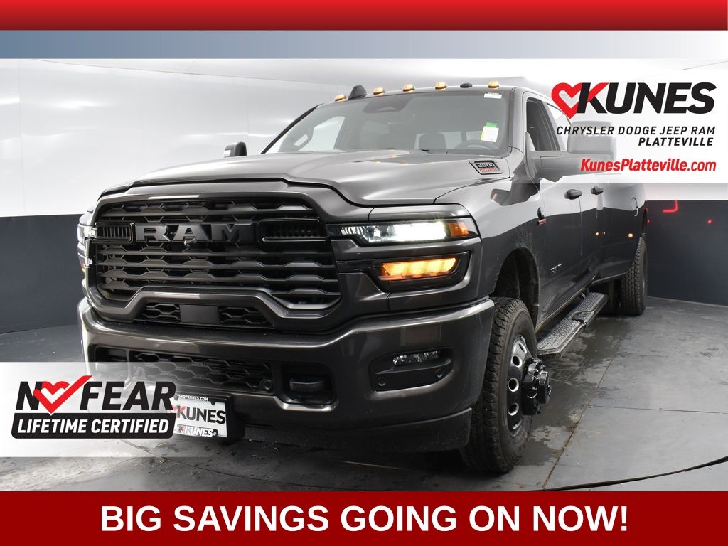 2025 Ram 3500 Big Horn photo 4