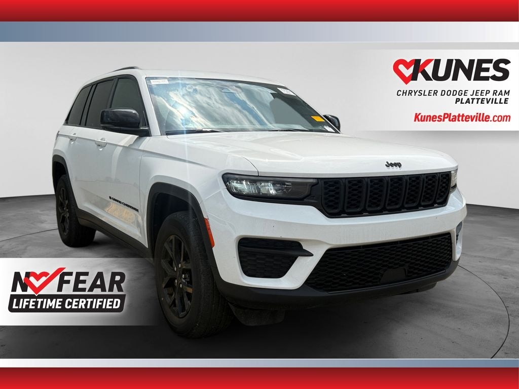 Used 2024 Jeep Grand Cherokee Altitude SUV