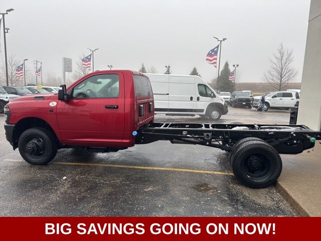 2025 RAM 3500 Chassis Tradesman - Photo 7