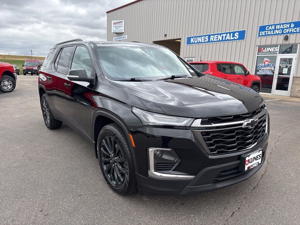 Used 2023 Chevrolet Traverse RS SUV