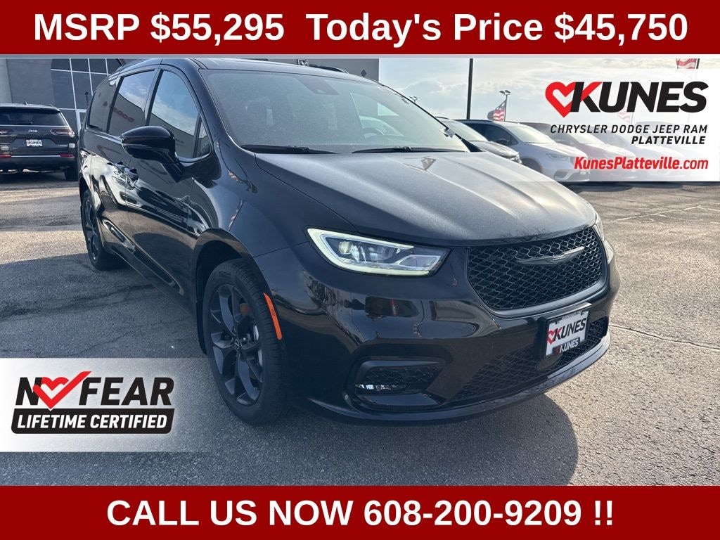 New 2026 Chrysler Pacifica Select Passenger Van
