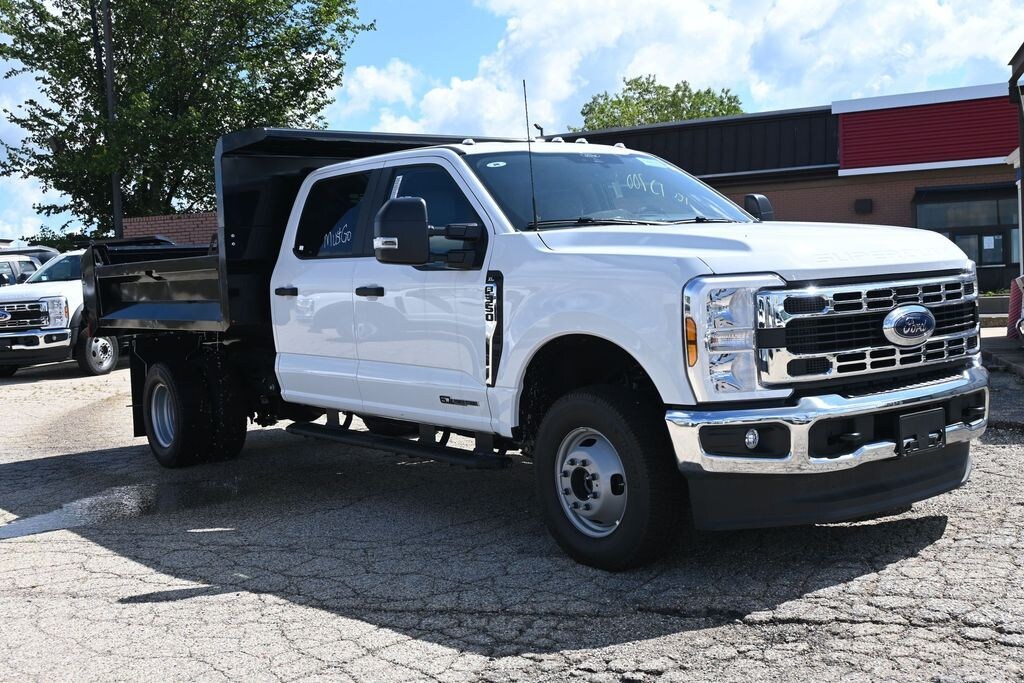 New 2026 Ford F-350 Chassis XL DRW Truck Crew Cab