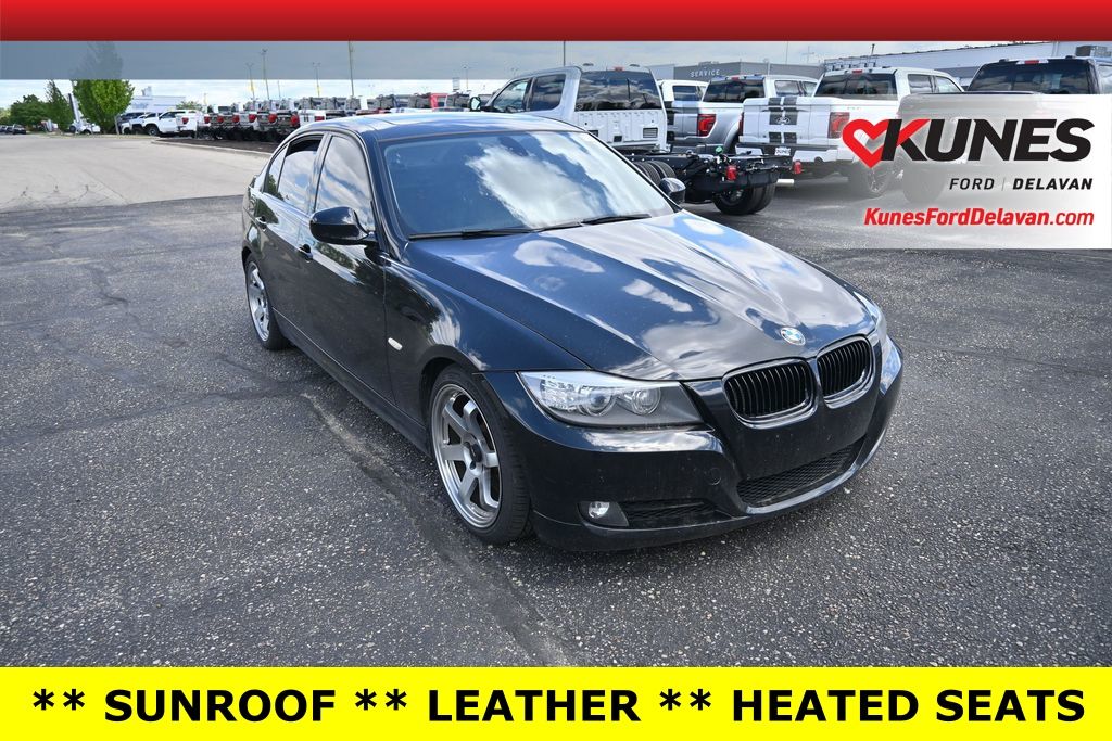 2011 BMW 3 Series 335i Sedan's photo