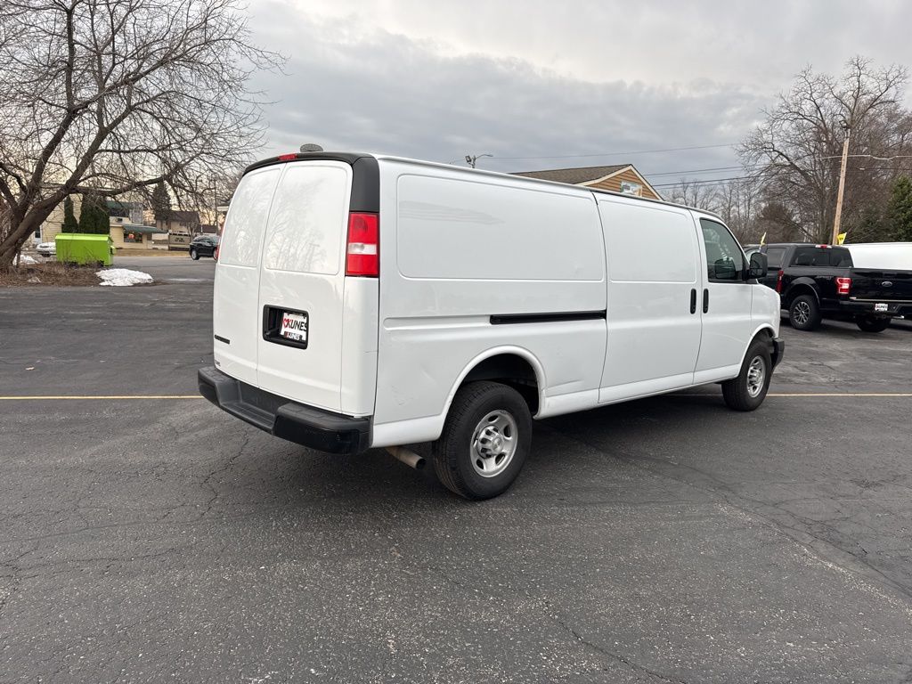 2023 Chevrolet Express 2500 Work Cargo Van photo 2