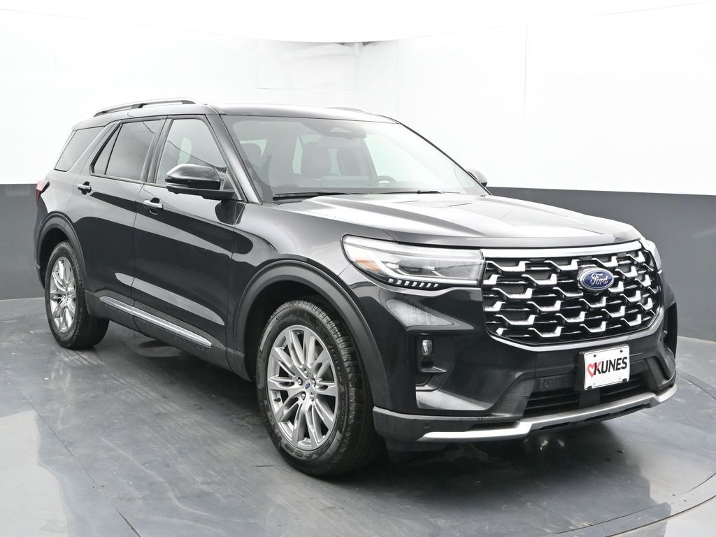 2025 Ford Explorer Platinum photo 2