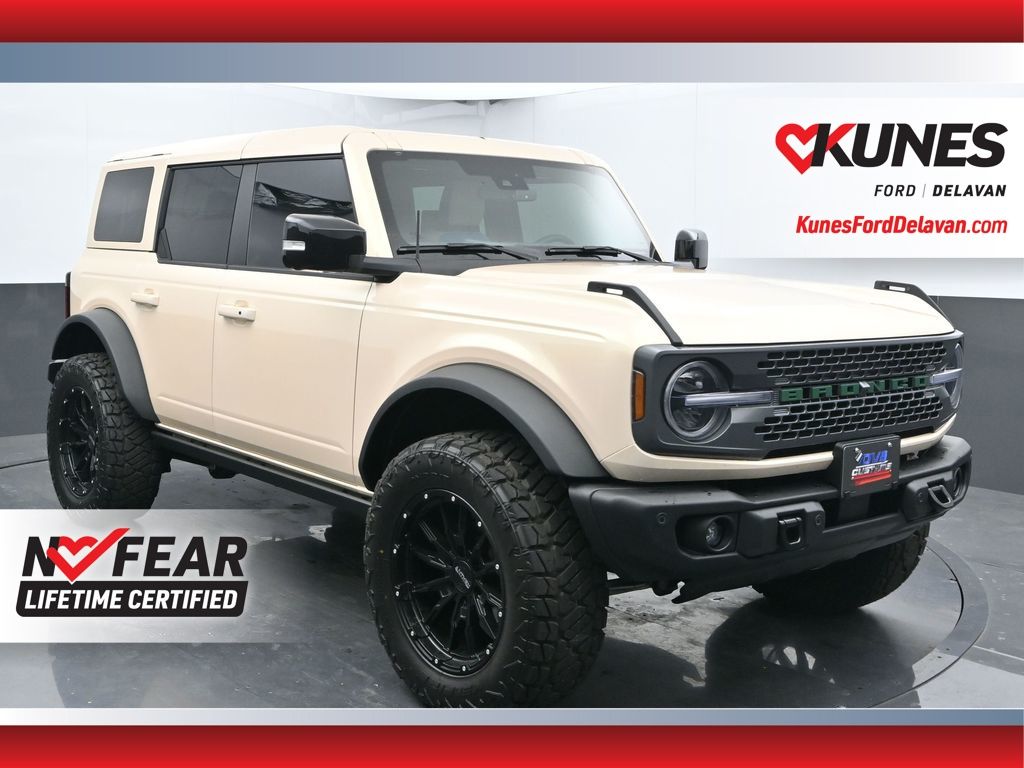 2025 Ford Bronco 4-Door Badlands's photo