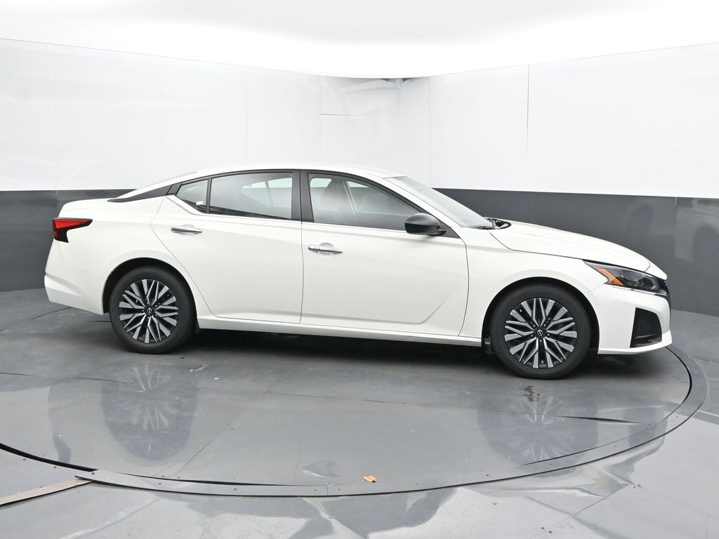 Certified 2025 Nissan Altima 2.5 SV Sedan