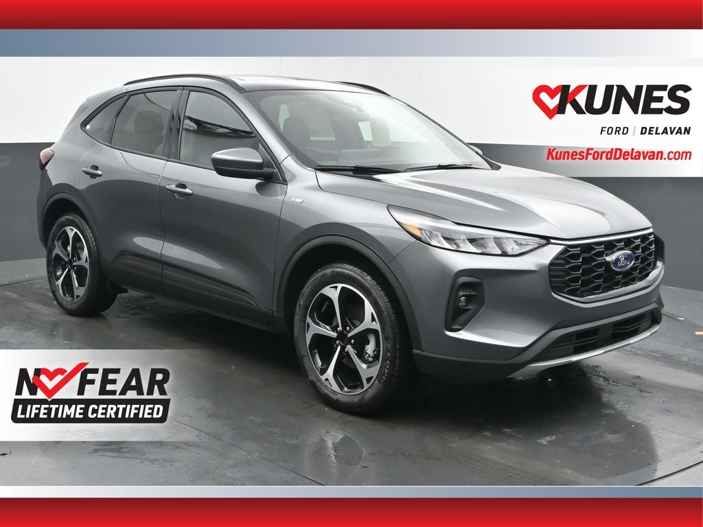 2026 Ford Escape SEL's photo