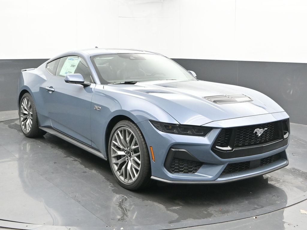 2025 Ford Mustang GT Premium photo 2