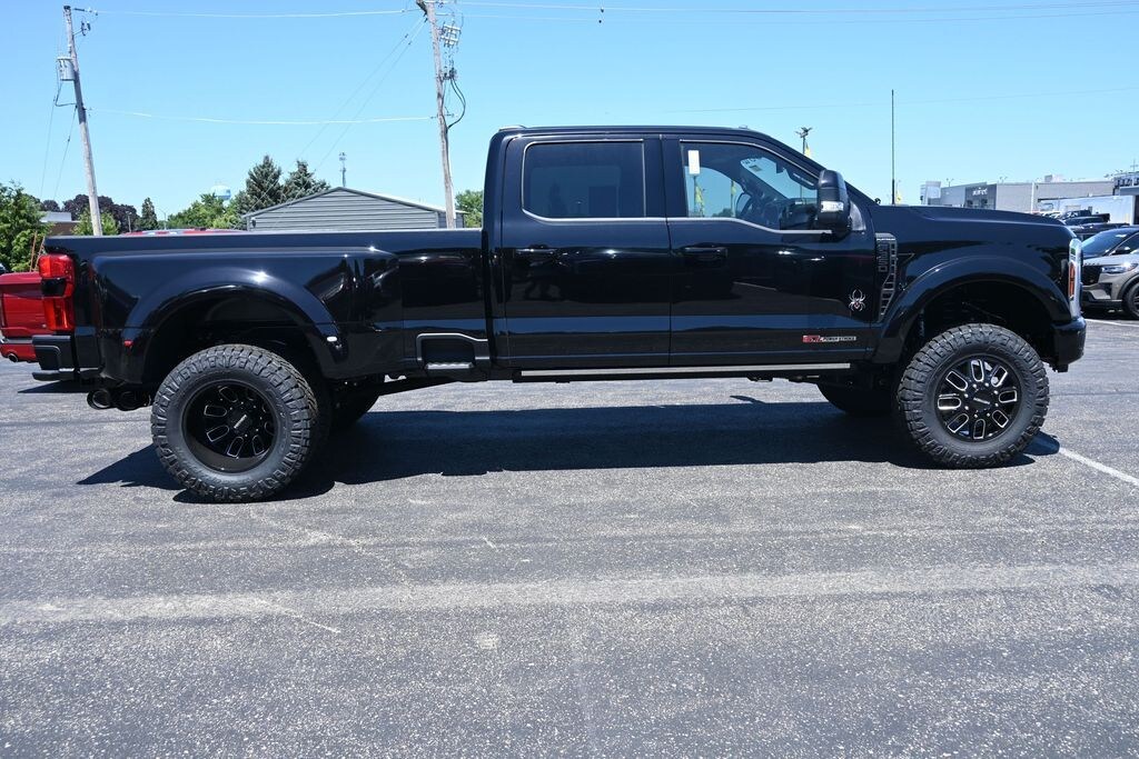 New 2026 Ford F-350 Platinum DRW Truck Crew Cab