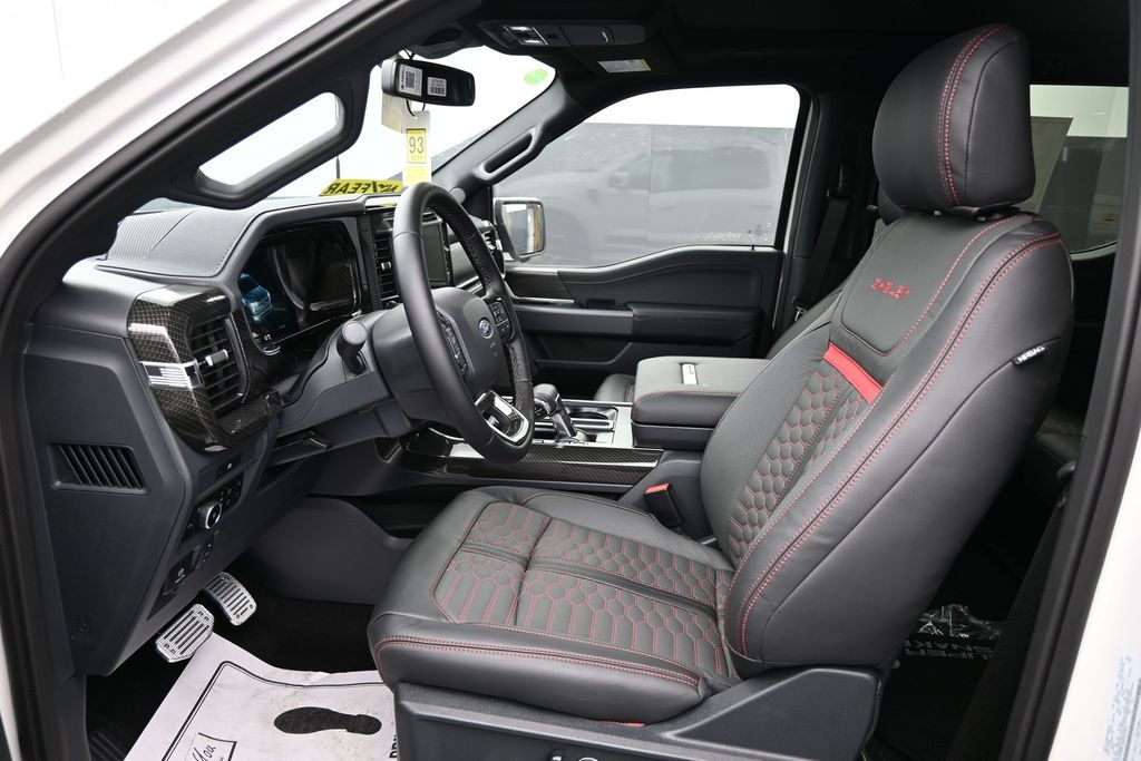 2025 Ford F-150 Lariat - Photo 13