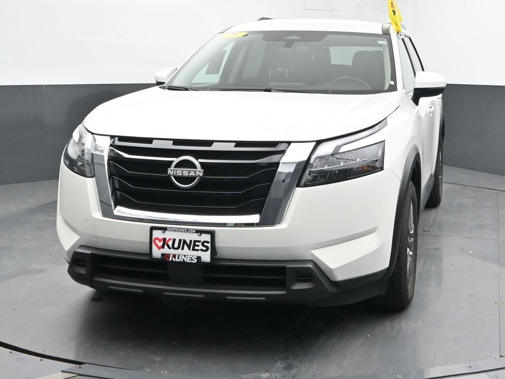Certified 2025 Nissan Pathfinder SV SUV