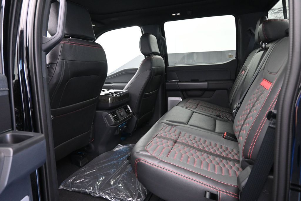 2025 Ford F-150 Lariat - Photo 13