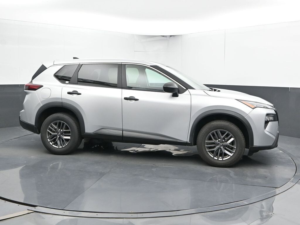 Used 2024 Nissan Rogue S SUV