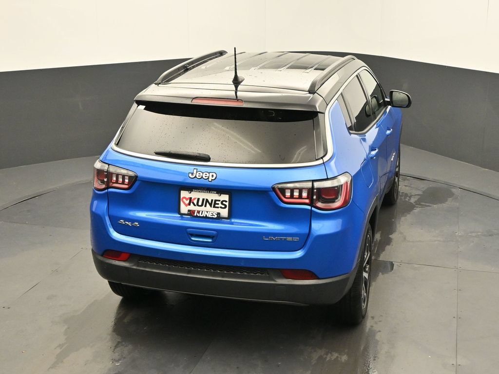 Vehicle thumbnail