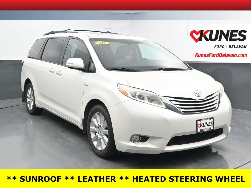 2016 Toyota Sienna Limited V6 AWD 7-Passenger's photo