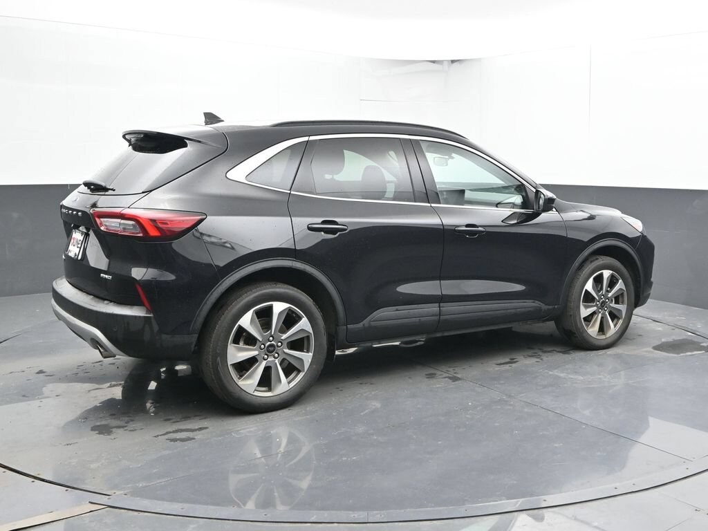 Used 2025 Ford Escape Platinum SUV