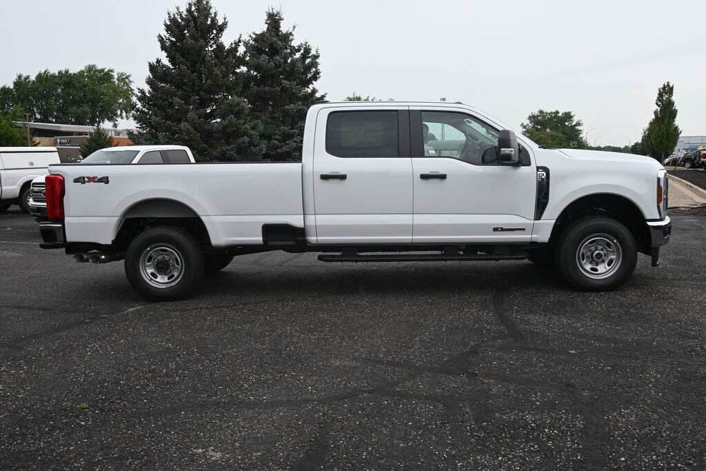 New 2026 Ford F-350 XL Truck Crew Cab