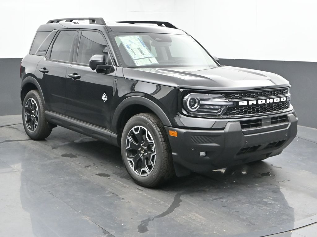 2025 Ford Bronco Sport Outer Banks photo 2