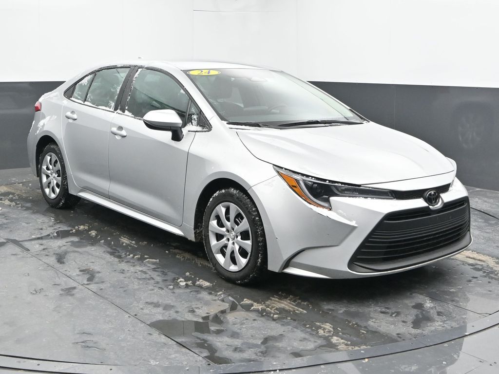 Used 2024 Toyota Corolla LE with VIN 5YFB4MDE6RP135304 for sale in Kansas City
