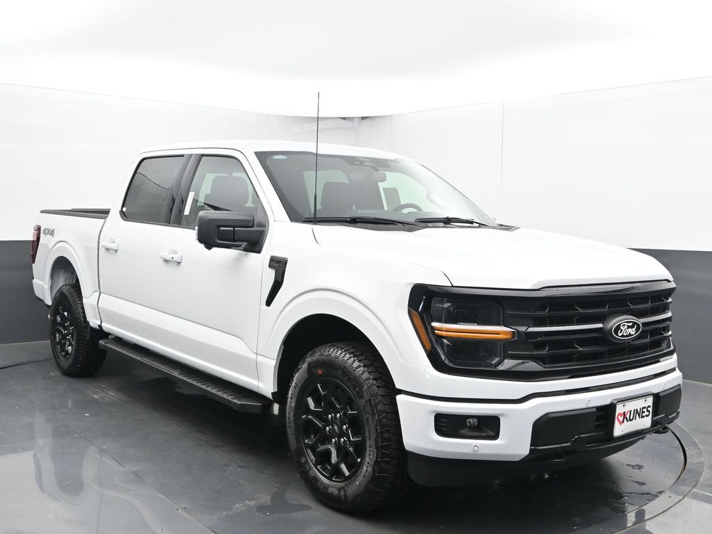 2025 Ford F-150 XLT photo 2