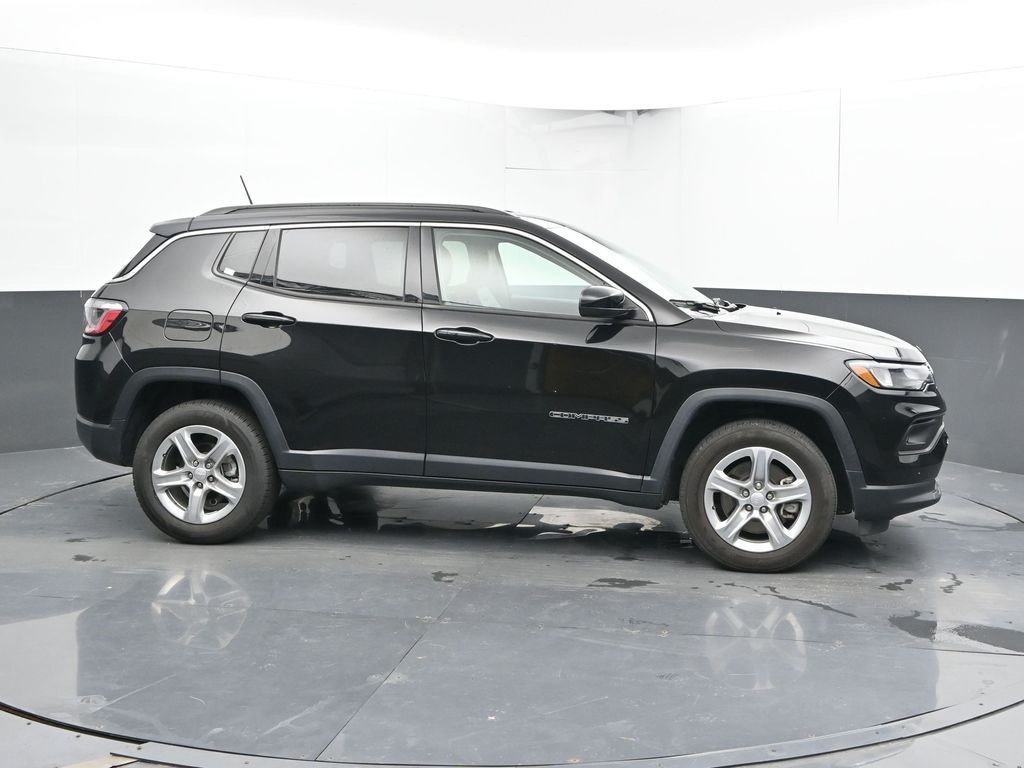 Used 2024 Jeep Compass Latitude SUV