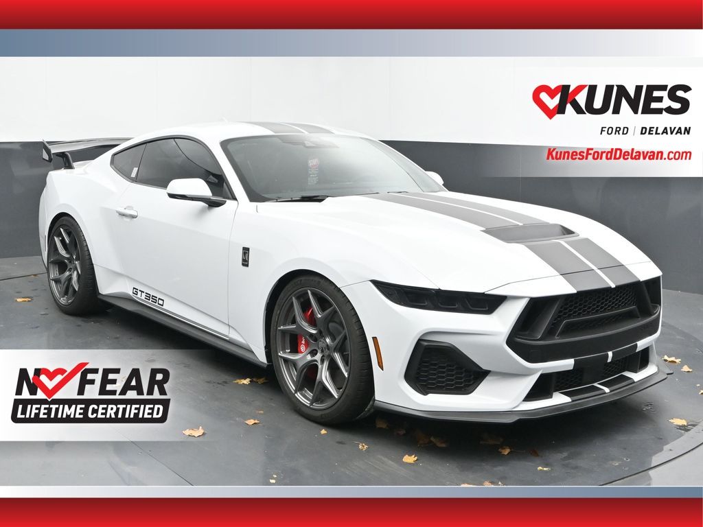 2025 Ford Mustang GT Premium's photo