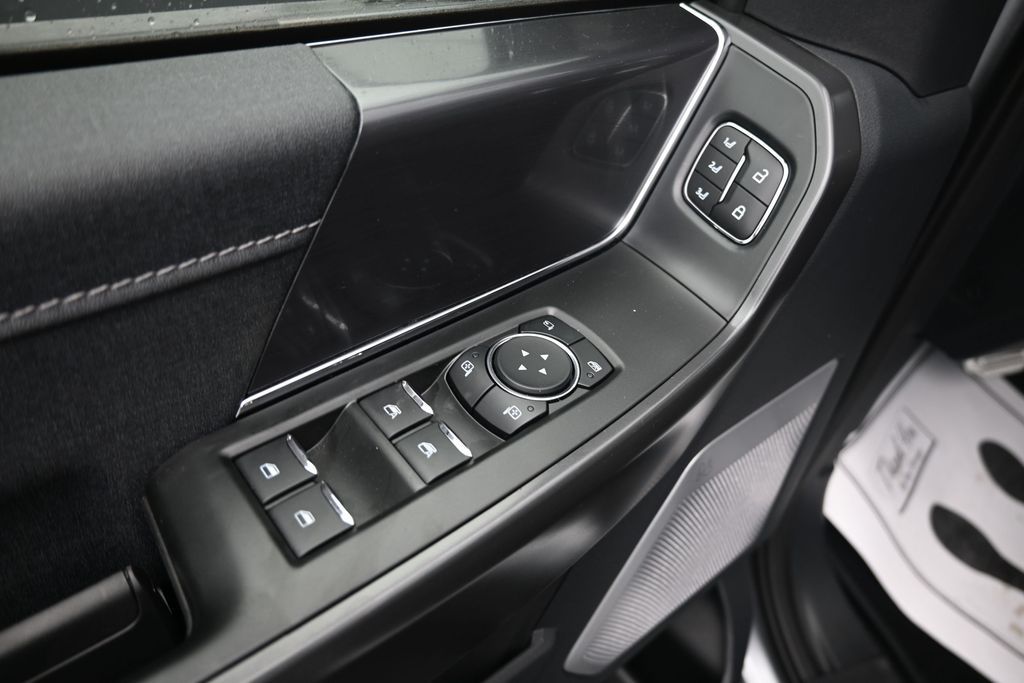 2025 Ford F-150 Lariat - Photo 12